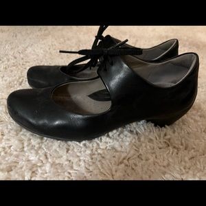 Ecco womens shoe size 8 low heel black